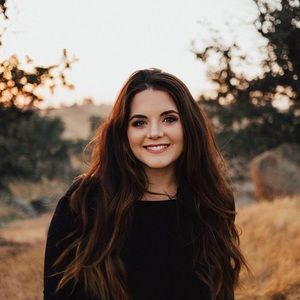 Meet your Posher, Brooke